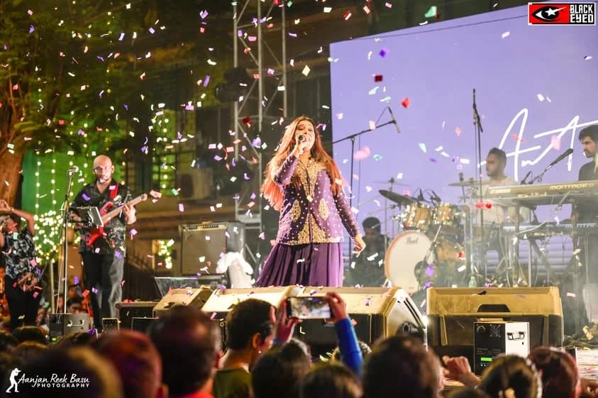 Antara Mitra Live at Beleghata — event photograph 7