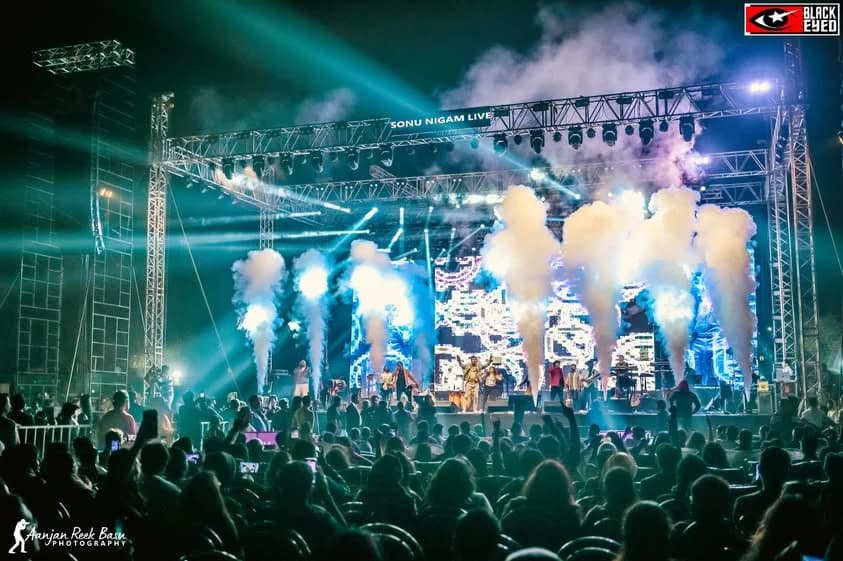 Sonu Nigam Live at Sanaka, Durgapur — event photograph 1