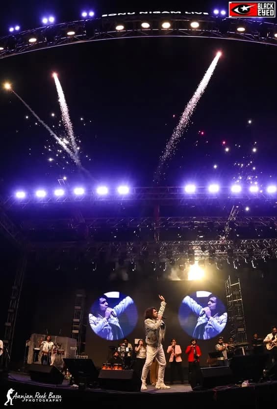 Sonu Nigam Live at Sanaka, Durgapur — event photograph 3