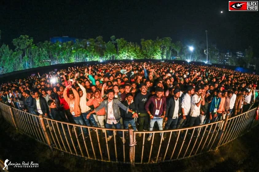 Sunidhi Chauhan Live at Sanaka, Durgapur — event photograph 15
