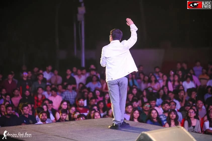 Vivek Samtani Live at ESIC Medical College for Surge — event photograph 1