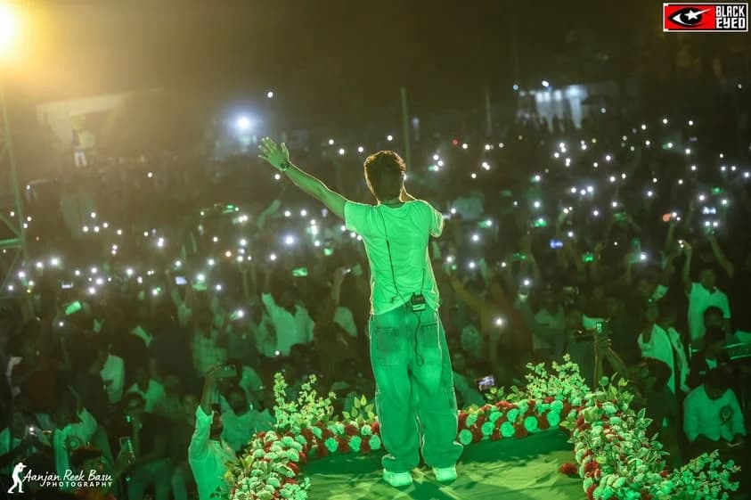 Salman Ali Live at Itahar College — event photograph 4