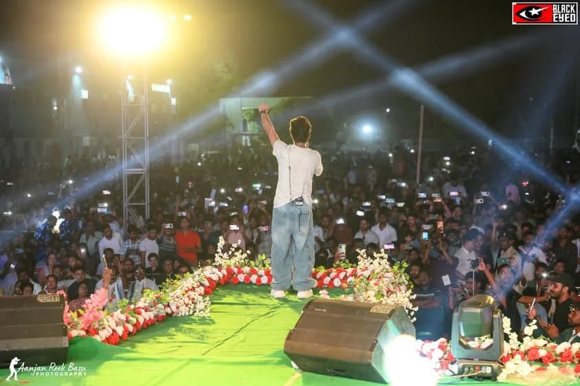 Salman Ali Live at Itahar College — event photograph 12