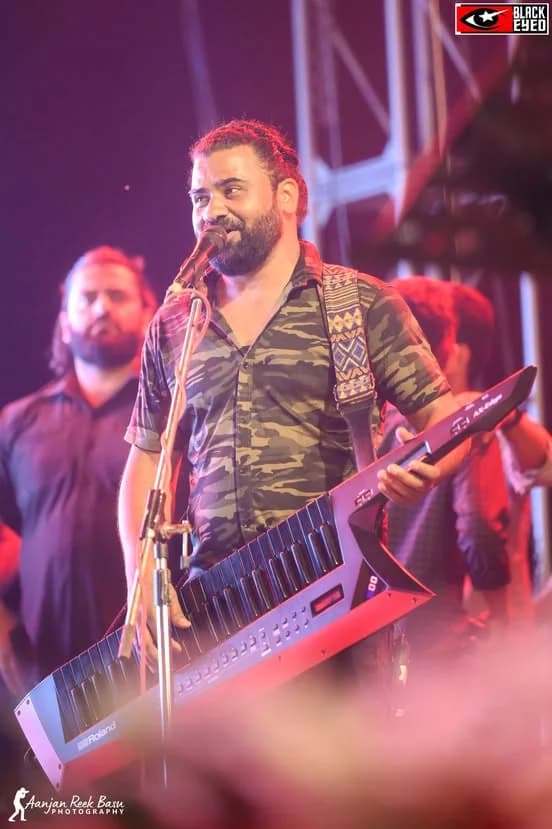 Salman Ali Live at Itahar College — event photograph 15