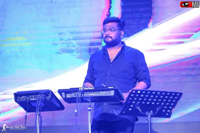 Palak & Palash Mucchal Live at New Barrackpore — event photograph 11