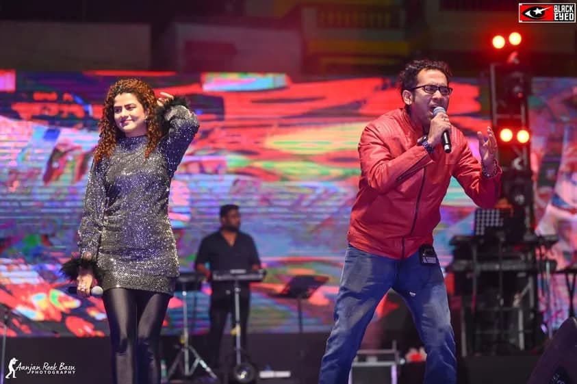 Palak & Palash Muchhal performing at a BlackEyed event