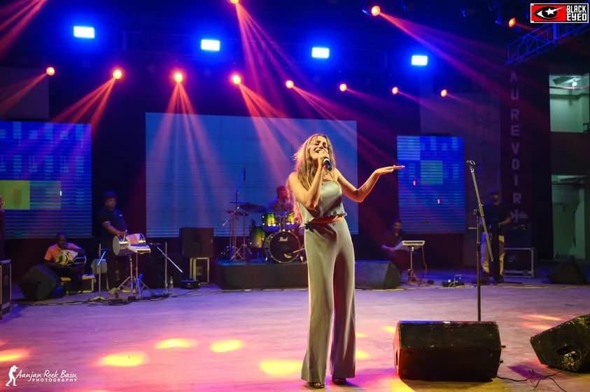 Aakanksha Sharma Live at College of Medicine & JNM Hospital — event photograph 17