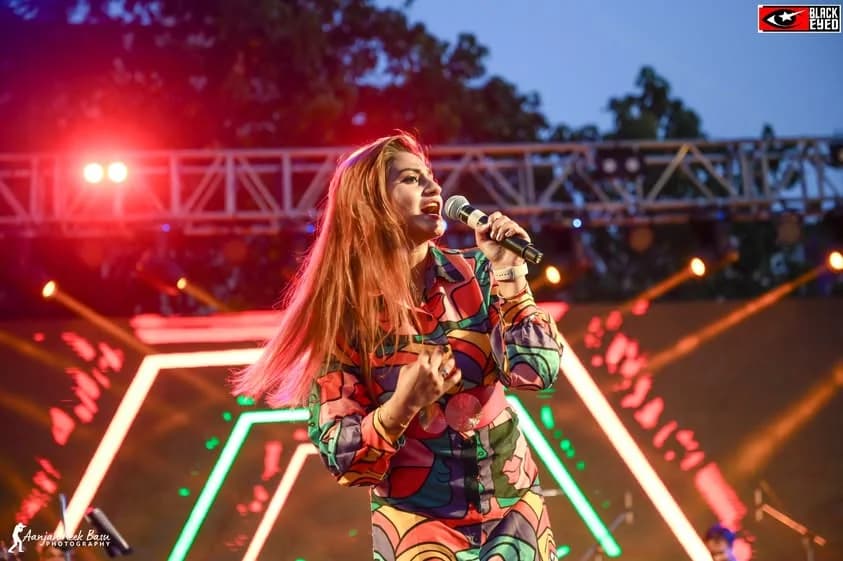 Trissha Chatterjee Live at Prafulla Chandra College — event photograph 9