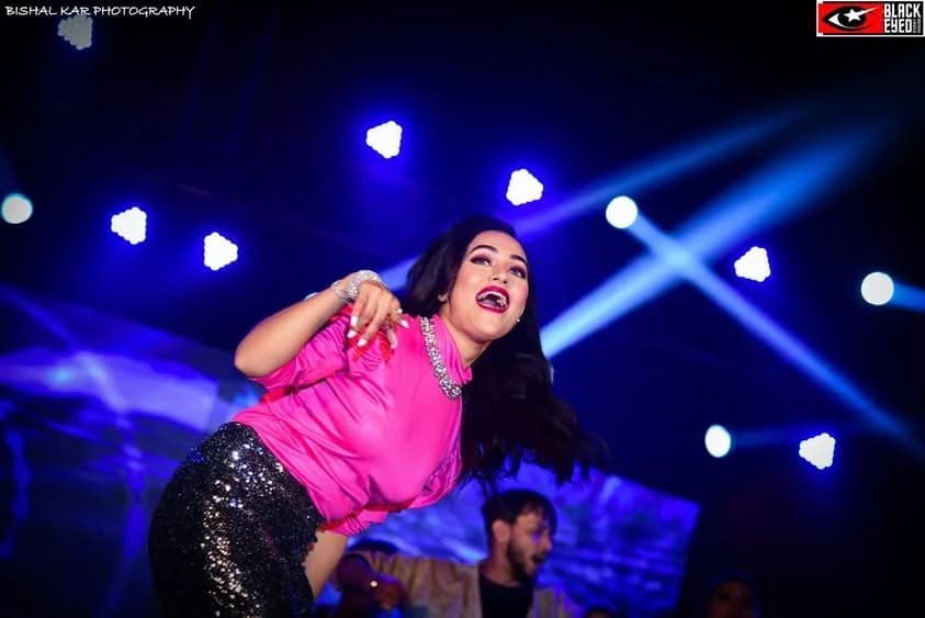 Nusrat Faria Live in Concert — event photograph 7