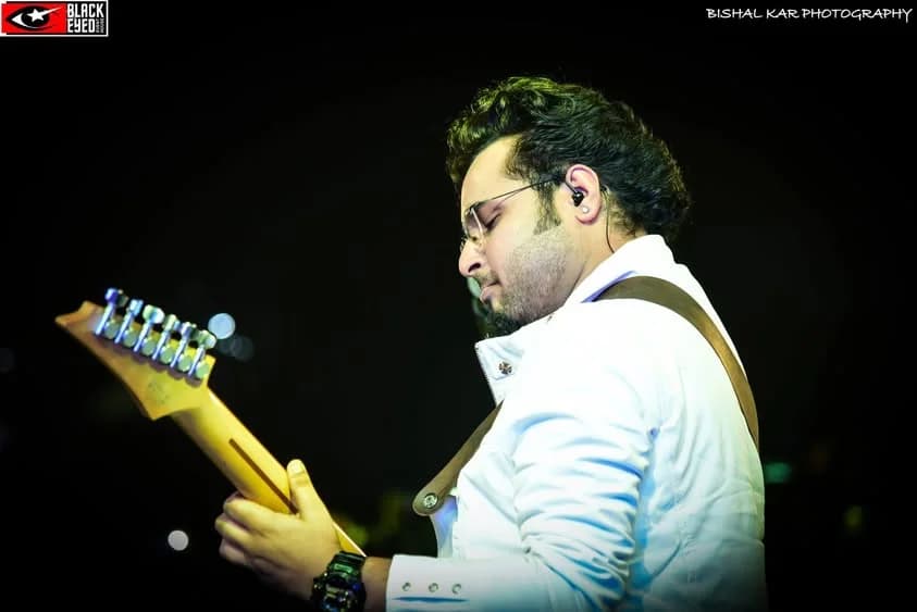 Emon Chatterjee Live — event photograph 4