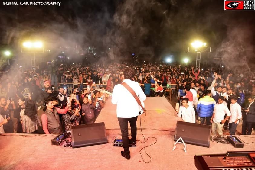 Emon Chatterjee Live — event photograph 6