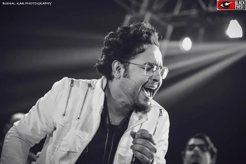 Emon Chatterjee Live — event photograph 8