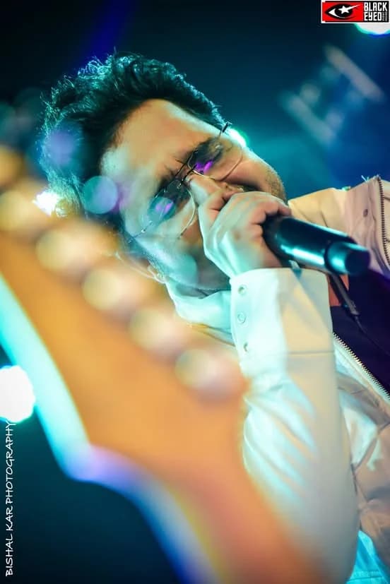 Emon Chatterjee Live — event photograph 13