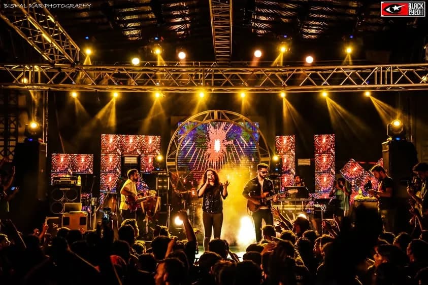Aditi Singh Sharma Live — event photograph 12