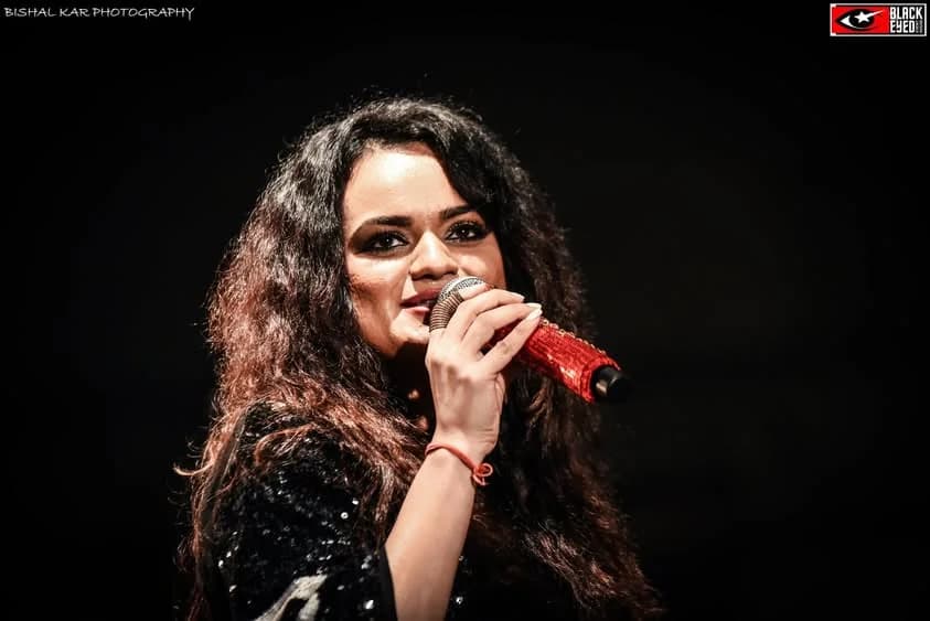 Aditi Singh Sharma performing at a BlackEyed event