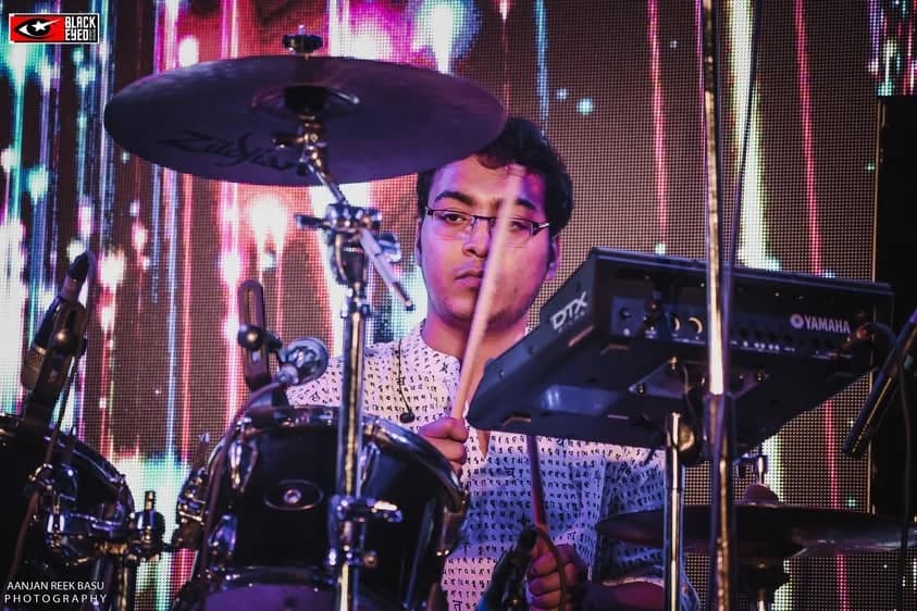 Surojit O Bondhura Live — event photograph 9