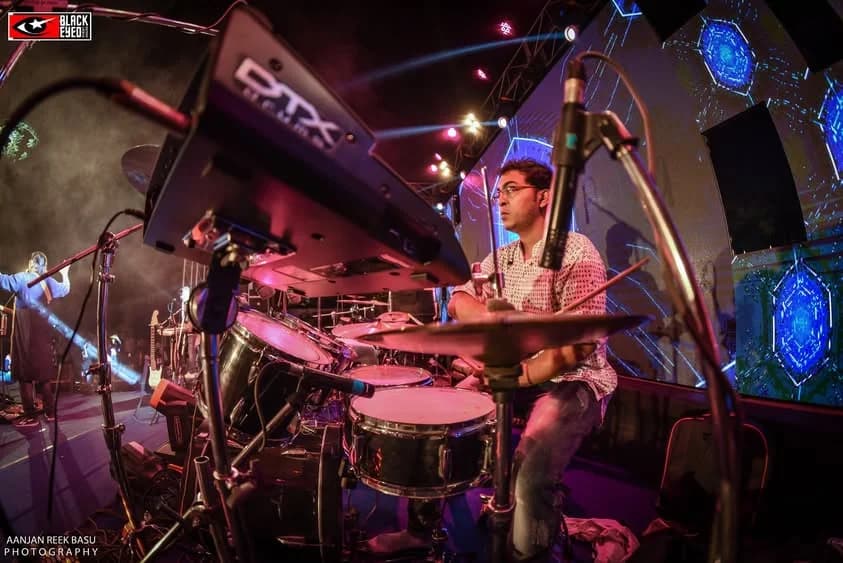 Surojit O Bondhura Live — event photograph 17