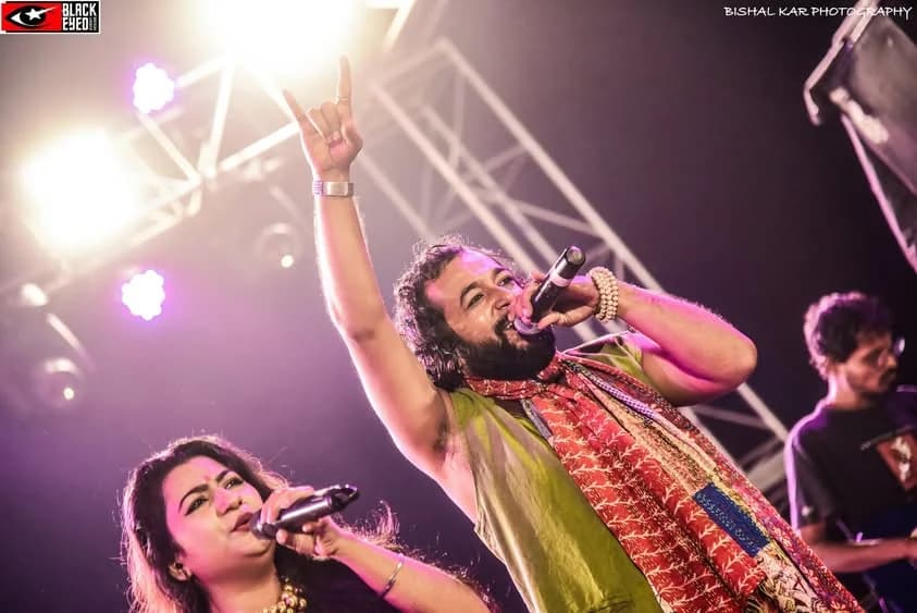 Aul-Baul performing at a BlackEyed event
