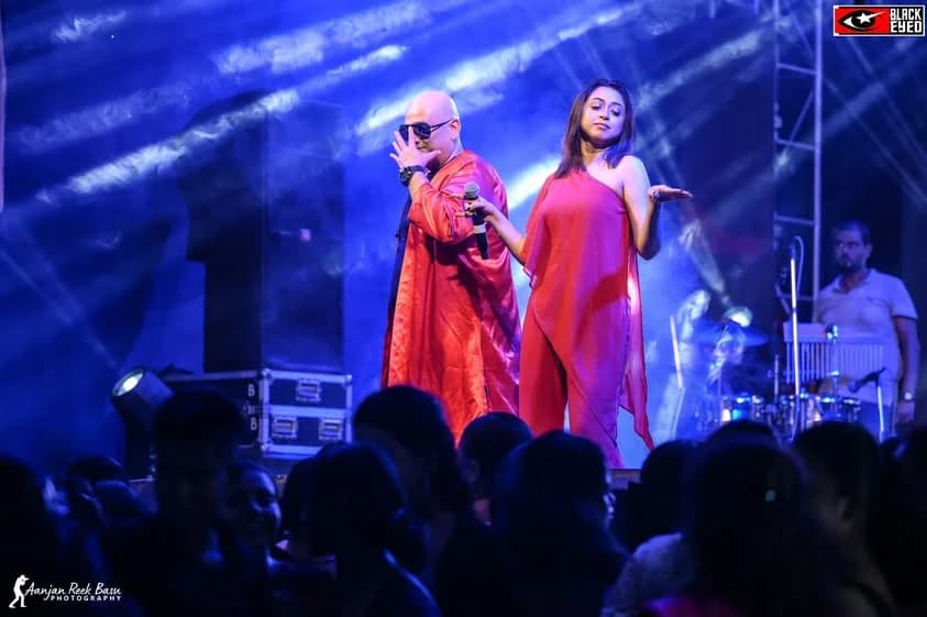 Samidh & Urvi LIVE — event photograph 13