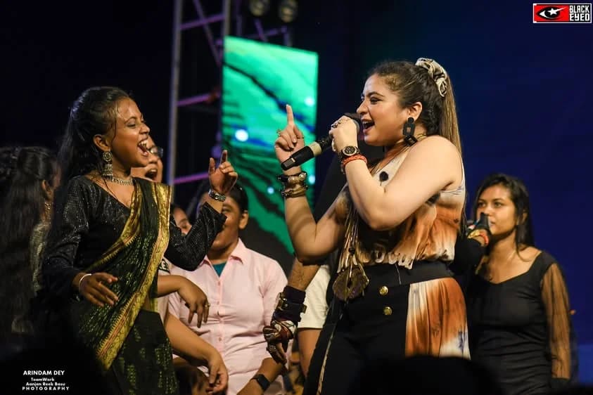Vinod Rathod & Chandni Mukherjee performing at a BlackEyed event