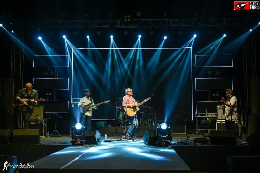Anjan Dutt LIVE — event photograph 2