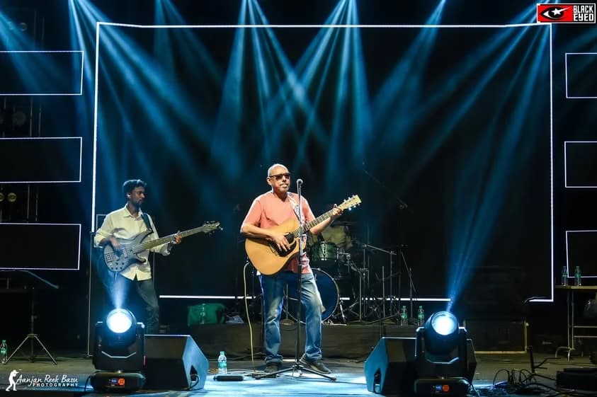 Anjan Dutt LIVE — event photograph 12