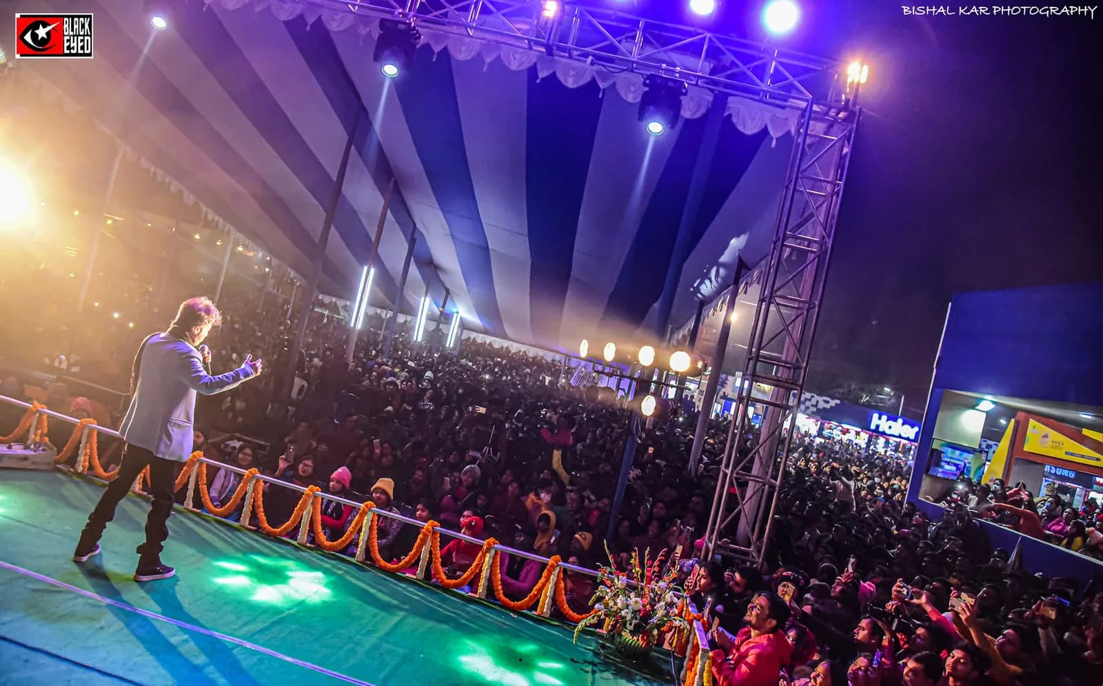 Nachiketa Chakraborty LIVE at Burdwan Poura Utsav — event photograph 7