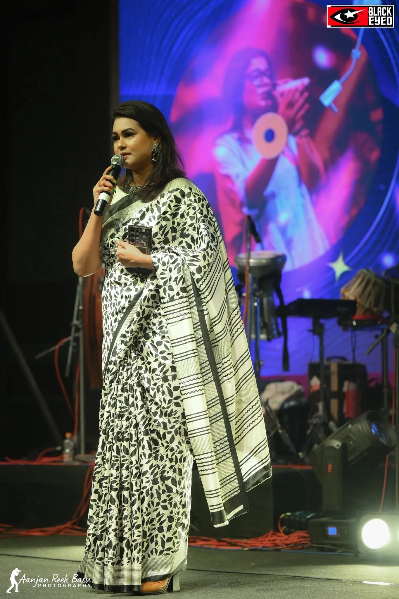Neha Saha live performance — BlackEyed event photograph 695