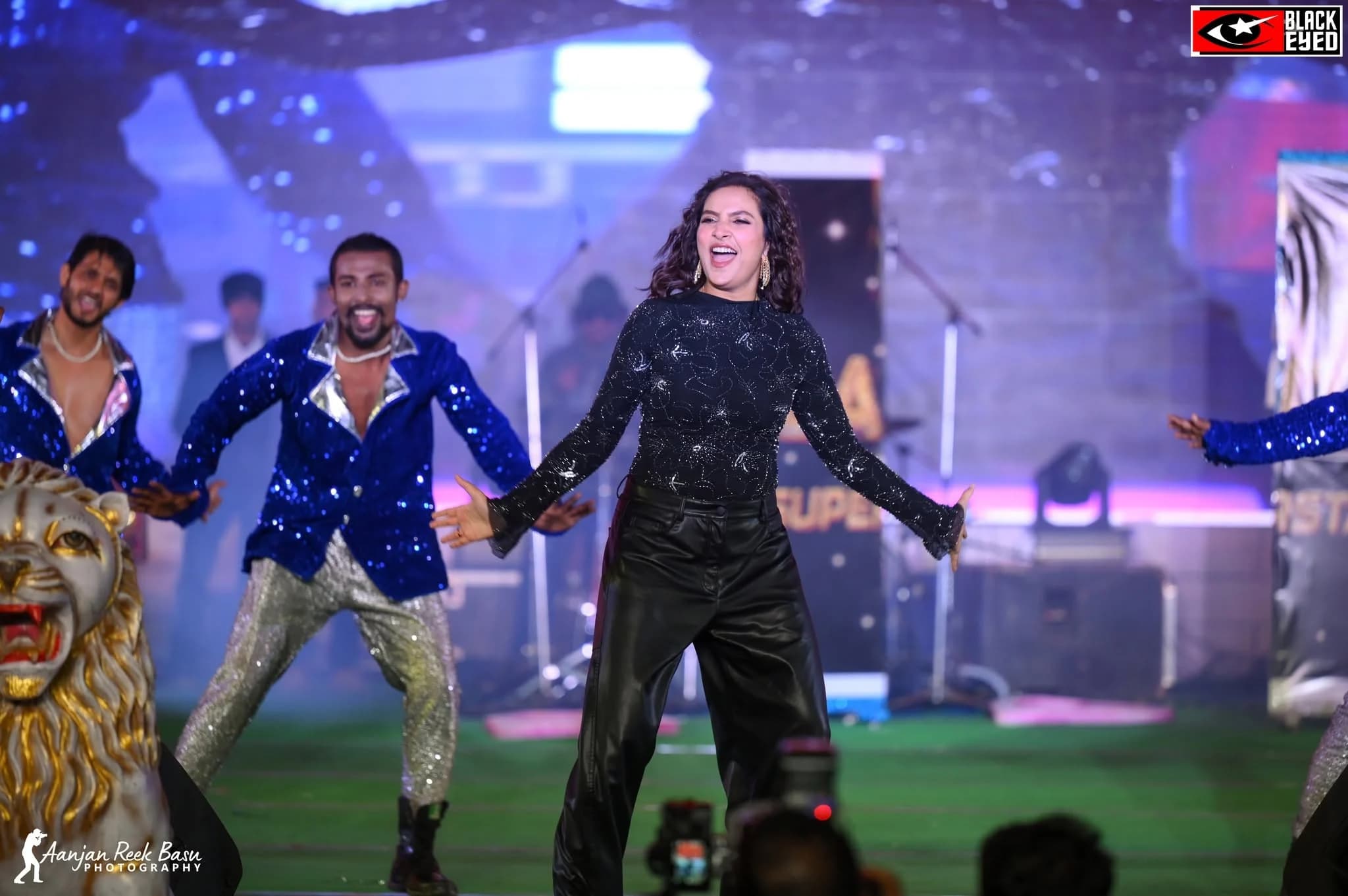 Subhashree Ganguly live at Jagaddal Utsav 2026 — BlackEyed event photograph 614