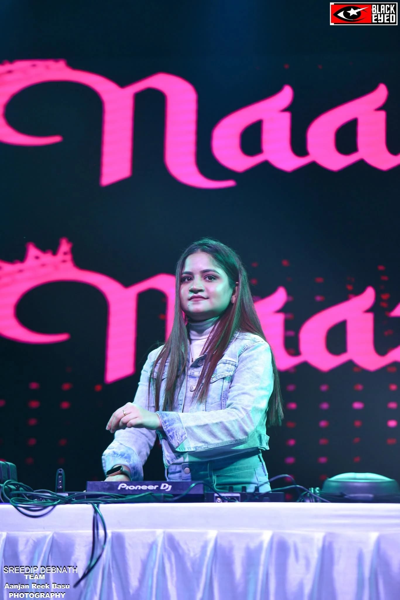 DJ Naaz live at Aquatica — BlackEyed event photograph 398