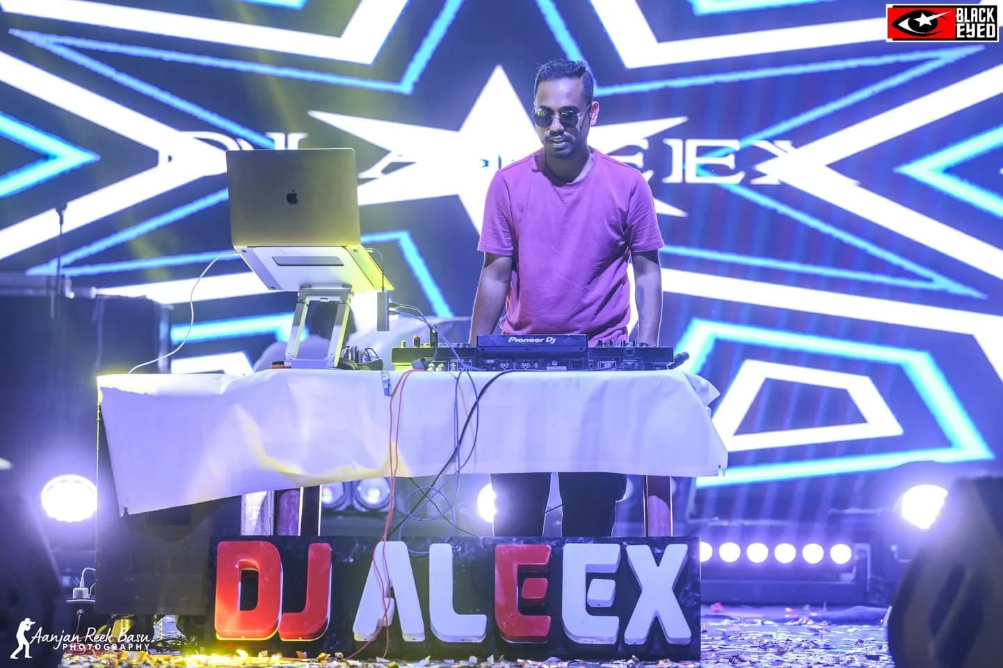 DJ Aleex live at SURGE — BlackEyed event photograph 292