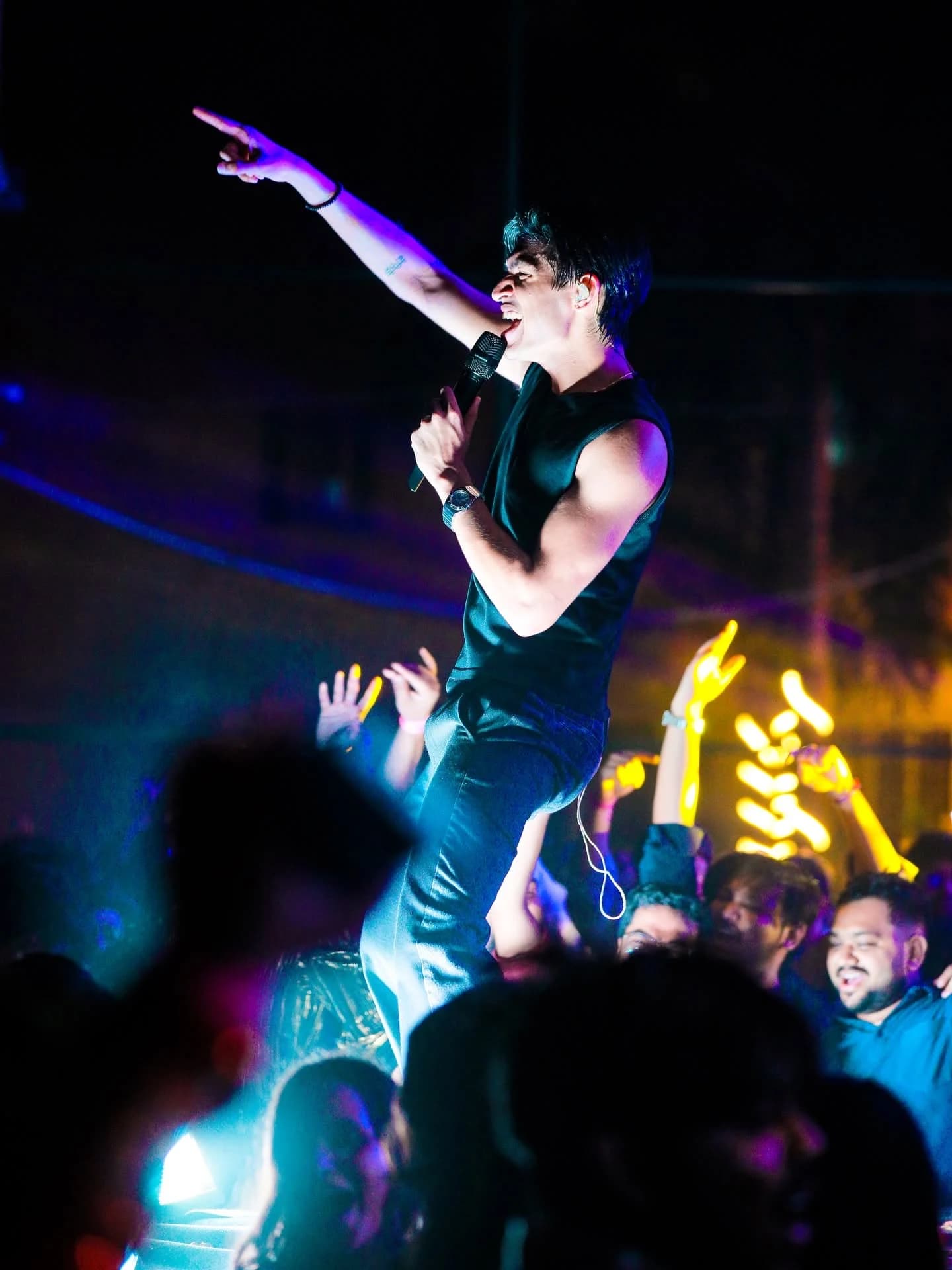 Maahi performing at a BlackEyed event