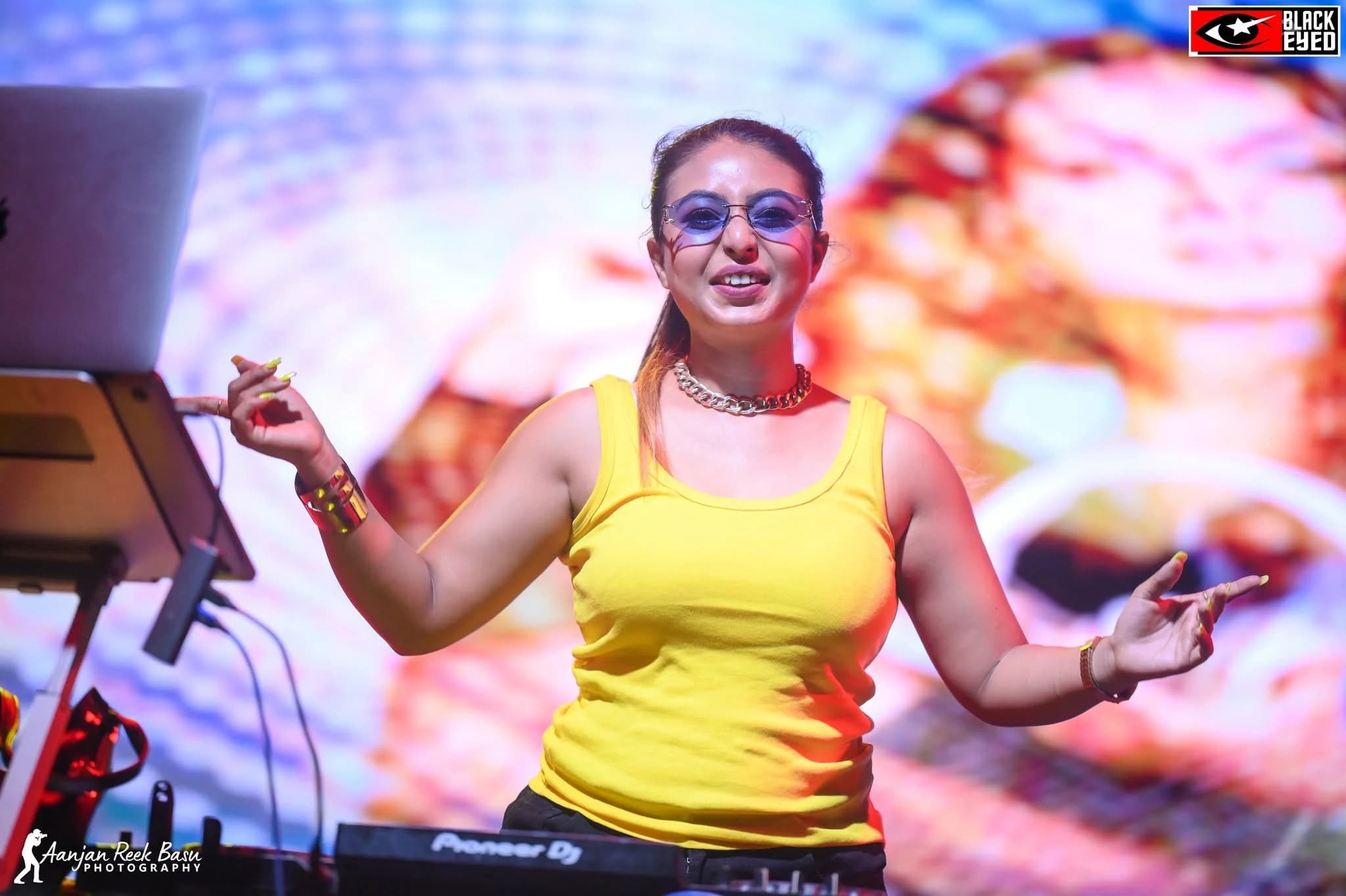 DJ Pari live at SURGE — BlackEyed event photograph 169
